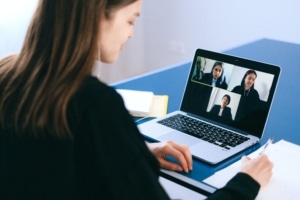 What Advantages Do Online Meetings Offer 